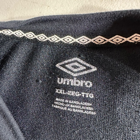 Umbro Long Sleeve Sweater SIZE XXL - Picture 3 of 4